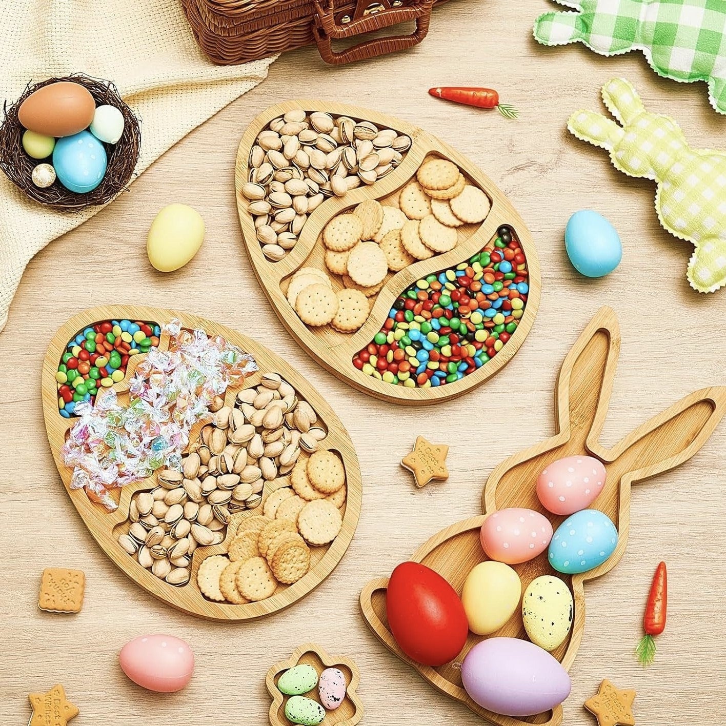 Eco-Friendly Bamboo Snack Dish – Fruit & Nut Plate