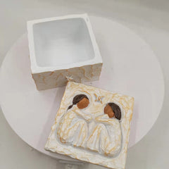 Willow Carved Hand-Painted Keepsake Box – Memory & Jewelry Storage