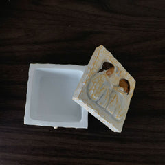 Willow Carved Hand-Painted Keepsake Box – Memory & Jewelry Storage